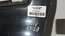 PORTA TRASEIRA ESQUERDA GM ONIX/PRISMA 2013 A 2019 DETALHE ESQUERDO PRETO