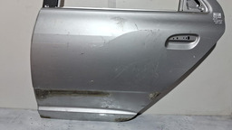 PORTA TRASEIRA ESQUERDA GM COBALT 2012 A 2021 COM DETALHE ESQUERDO PRATEADO