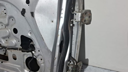 PORTA DIANTEIRA ESQUERDO CHERY QQ 2011 A 2014 COM DETALHE ESQUERDA PRATEADO