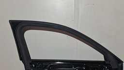 PORTA DIANTEIRA ESQUERDO AUDI A3 2014 A 2020 COM DETALHE PRETO