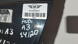 PORTA DIANTEIRA ESQUERDO AUDI A3 2014 A 2020 COM DETALHE PRETO