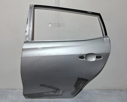 PORTA TRASEIRA ESQUERDA TOYOTA YARIS HATCH 2019 A 2023  ESQUERDO