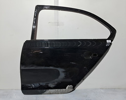PORTA TRASEIRA ESQUERDA VW JETTA 2011 A 2016 COM DETALHE ESQUERDO PRETO