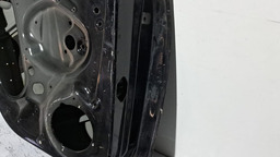 PORTA TRASEIRA ESQUERDA VW JETTA 2011 A 2016 COM DETALHE ESQUERDO PRETO