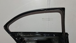 PORTA TRASEIRA ESQUERDA VW JETTA 2011 A 2016 COM DETALHE ESQUERDO PRETO