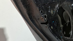 PORTA TRASEIRA ESQUERDA HONDA CITY 2008 A 2014 COM DETALHE ESQUERDO PRETO