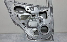 PORTA TRASEIRA ESQUERDA FORD ECOSPORT 2013 A 2022 C/DETALHE ESQUERDO PRATEADO