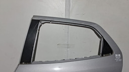 PORTA TRASEIRA ESQUERDA FORD ECOSPORT 2013 A 2022 C/DETALHE ESQUERDO PRATEADO