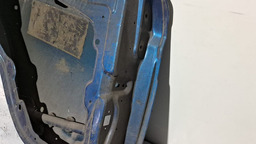 PORTA TRASEIRA ESQUERDA FORD NEW FIESTA 2012 A 2017 DETALHE ESQUERDO AZUL