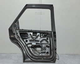 PORTA TRASEIRA ESQUERDA FORD ESCORT 1994 A 2002 COM DETALHE ESQUERDO PRETO