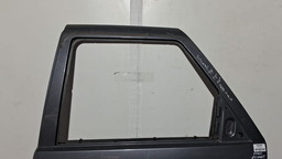 PORTA TRASEIRA ESQUERDA FORD ESCORT 1994 A 2002 COM DETALHE ESQUERDO PRETO