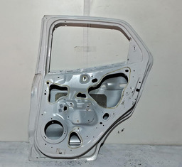 PORTA TRASEIRA DIREITA FORD ECOSPORT 2013 A 2020 COM DETALHE BRANCO