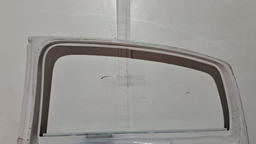 PORTA TRASEIRA DIREITA VW VIRTUS 2017 A 2024 COM DETALHE DIREITO BRANCO