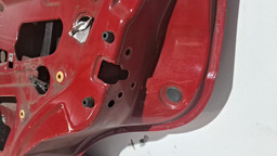 PORTA TRASEIRA DIREITA FIAT UNO VIVACE 2011 A 2019 C/DETALHE DIREITO VERMELHO