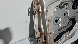 PORTA TRASEIRA DIREITA FIAT PALIO 2008 A 2013 COM DETALHE DIREITO PRATEADO