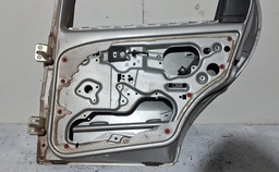 PORTA TRASEIRA DIREITA FIAT PALIO 2008 A 2013 COM DETALHE DIREITO PRATEADO