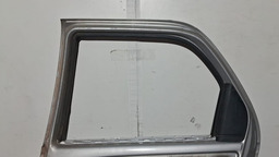 PORTA TRASEIRA DIREITA FIAT PALIO 2008 A 2013 COM DETALHE DIREITO PRATEADO