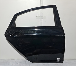 PORTA TRASEIRA DIREITA HYUNDAI SONATA 2011 A 2014 C/ DETALHE PRETO