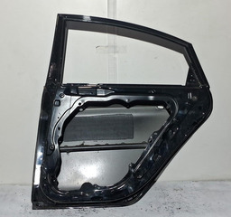 PORTA TRASEIRA DIREITA HYUNDAI SONATA 2011 A 2014 C/ DETALHE PRETO