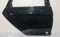 PORTA TRASEIRA DIREITA HYUNDAI SONATA 2011 A 2014 C/ DETALHE PRETO