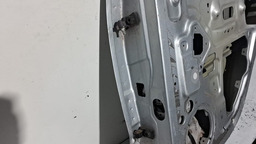 PORTA TRASEIRA DIREITA VW FOX 2004 A 2009 COM DETALHE DIREITO PRATEADO