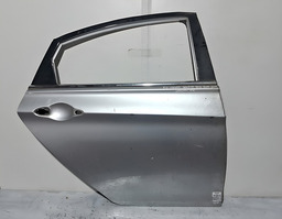 PORTA TRASEIRA DIREITA HYUNDAI SONATA 2011 A 2014 C/DETALHE PRATEADO