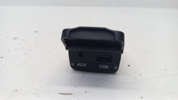 ENTRADA AUXILIAR USB HYUNDAI SANTA FE 2014 2015