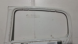 PORTA TRASEIRA DIREITA FIAT UNO VIVACE 2011 A 2019 C/DETALHE DIREITO BRANCO