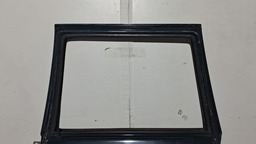 PORTA TRASEIRA DIREITA FIAT UNO 2001 A 2013 COM DETALHE DIREITO PRETO