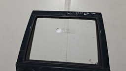 PORTA TRASEIRA DIREITA FIAT UNO 2001 A 2013 COM DETALHE DIREITO PRETO