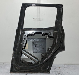 PORTA TRASEIRA DIREITA JEEP RENEGADE 2016 A 2024 COM DETALHE DIREITO PRETO