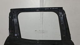 PORTA TRASEIRA DIREITA JEEP RENEGADE 2016 A 2024 COM DETALHE DIREITO PRETO