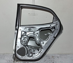 PORTA TRASEIRA DIREITA HYUNDAI HB20 HATCH 2020 A 2023  PRATEADO