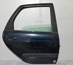 PORTA TRASEIRA DIREITA RENAULT MEGANE 1998 A 2005 C/DETALHE  DIREITO PRETO