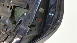 PORTA TRASEIRA DIREITA RENAULT MEGANE 1998 A 2005 C/DETALHE  DIREITO PRETO