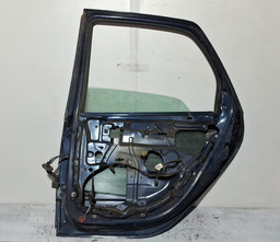 PORTA TRASEIRA DIREITA RENAULT MEGANE 1998 A 2005 C/DETALHE  DIREITO PRETO