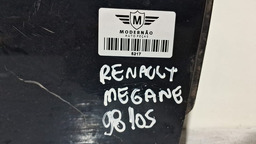 PORTA TRASEIRA DIREITA RENAULT MEGANE 1998 A 2005 C/DETALHE  DIREITO PRETO