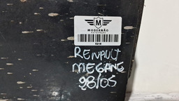 PORTA TRASEIRA DIREITA RENAULT MEGANE 1998 A 2005 C/DETALHE  DIREITO PRETO