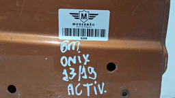 PORTA TRASEIRA DIREITA GM ONIX ACTIV  2013 A 2019 C /DETALHE DOURADO