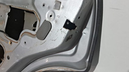 PORTA TRASEIRA DIREITA FORD ECOSPORT 2003 A 2012 COM DETALHE DIREITO PRATEADO