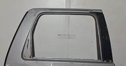 PORTA TRASEIRA DIREITA FORD ECOSPORT 2003 A 2012 COM DETALHE DIREITO PRATEADO