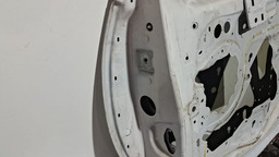 PORTA DIANTEIRA DIREITA CITROEN C3 2013 A 2019COM DETALHE DIREITO BRANCO