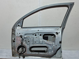 PORTA DIANTEIRA DIREITA GM CORSA JOY/MAXX 2002 A 2012 PRATEADO