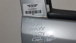 PORTA DIANTEIRA DIREITA GM CORSA JOY/MAXX 2002 A 2012 PRATEADO