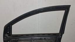 PORTA DIANTEIRA DIREITA NISSAN LIVINA 2008 A 2013COM DETALHE DIREITO PRETO