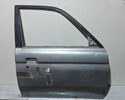 PORTA DIANTEIRA DIREITA MITSUBISHI L200 OUTDOOR 2007 A 2011 DIREITO PRATEADO