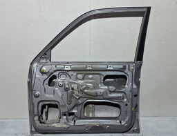 PORTA DIANTEIRA DIREITA MITSUBISHI L200 OUTDOOR 2007 A 2011 DIREITO PRATEADO