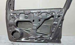 PORTA DIANTEIRA DIREITA HONDA CITY 2015 A 2021COM DETALHE DIREITO PRETO