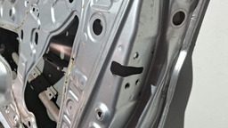 PORTA DIANTEIRA DIREITA HONDA CITY 2015 A 2021COM DETALHE DIREITO PRATEADO