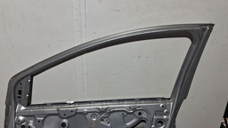 PORTA DIANTEIRA DIREITA HONDA CITY 2015 A 2021COM DETALHE DIREITO PRATEADO